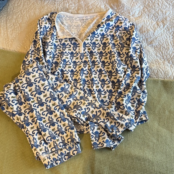 Roller rabbit Pajamas - Picture 1 of 4